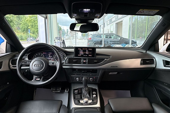 Audi A7 9 of 23