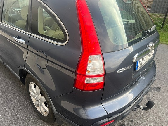 Honda CR-V 12 of 18