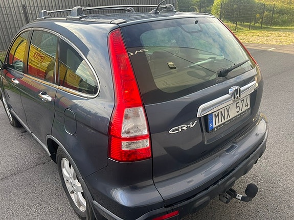 Honda CR-V 9 of 18