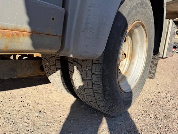 Mercedes-Benz 1524L 4X2 9 of 12