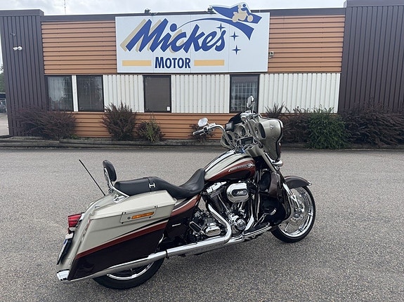 Harley-Davidson CVO 1,8 Street Glide 5 of 20