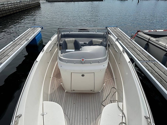 Bella 600 Ocean 4 of 5
