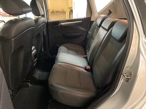 Mercedes-Benz A180 9 of 26