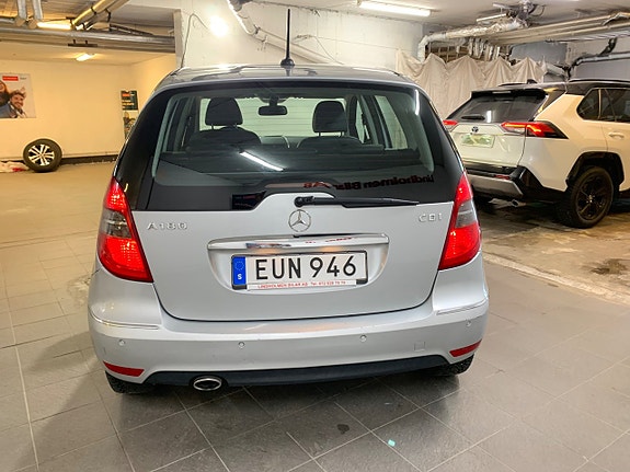 Mercedes-Benz A180 6 of 26