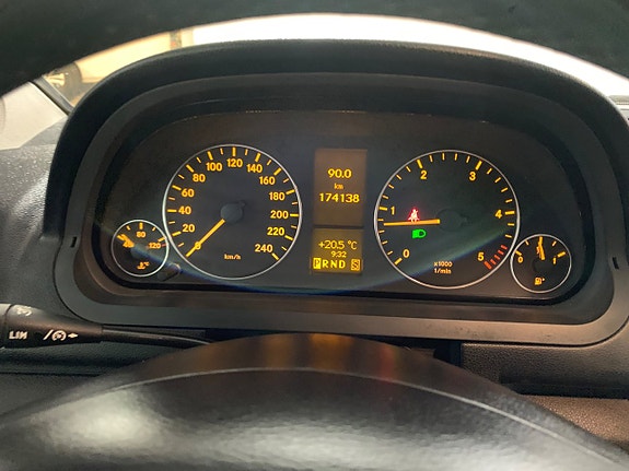 Mercedes-Benz A180 14 of 26