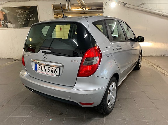 Mercedes-Benz A180 4 of 26