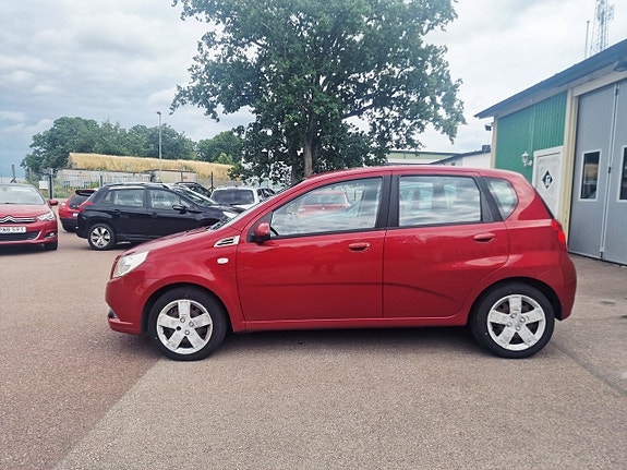 Chevrolet Aveo 7 of 17
