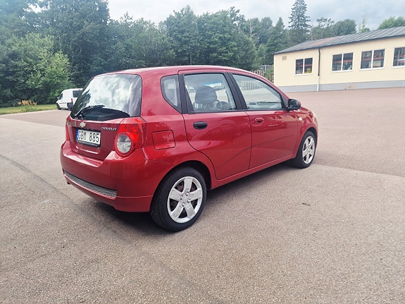 Chevrolet Aveo 4 of 17