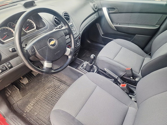 Chevrolet Aveo 17 of 17