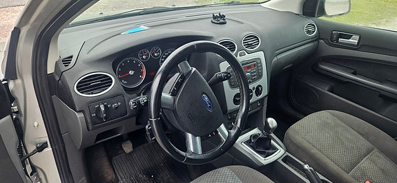Ford Focus 8 of 8