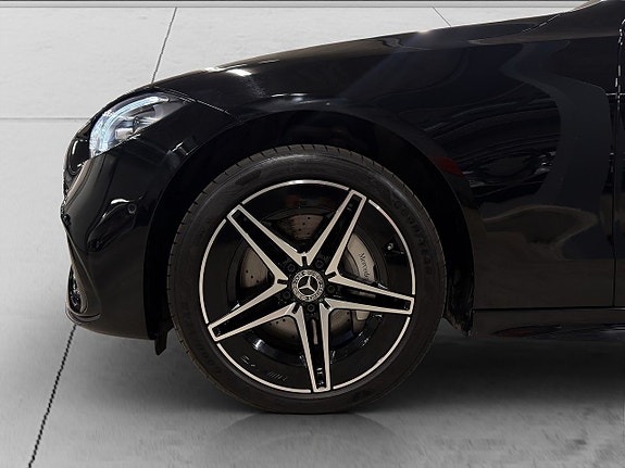 Mercedes-Benz C300 23 of 24