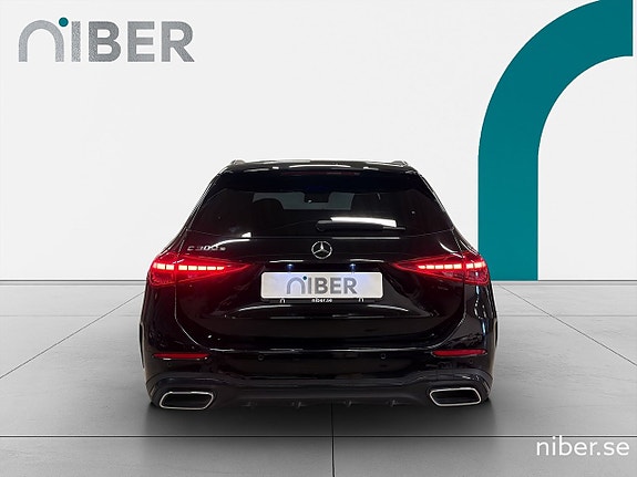 Mercedes-Benz C300 7 of 24