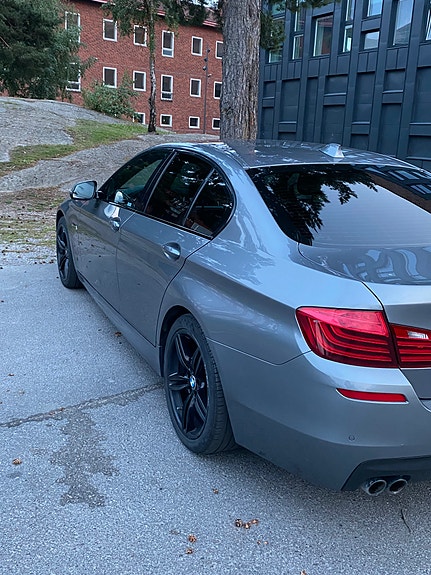 BMW 520d 3 of 10