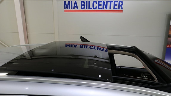 Mercedes-Benz E220 d 3 of 23