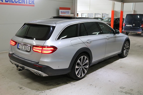 Mercedes-Benz E220 d 6 of 23