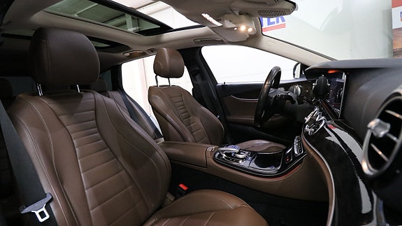 Mercedes-Benz E220 d 18 of 23