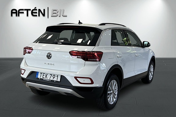Volkswagen T-Roc 10 of 21