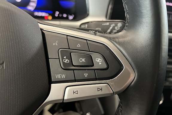 Volkswagen T-Roc 19 of 21