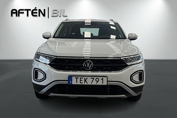 Volkswagen T-Roc 3 of 5