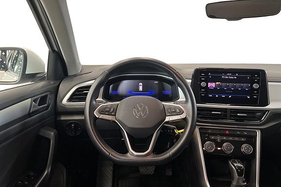 Volkswagen T-Roc 12 of 21