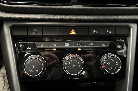 Volkswagen T-Roc 20 of 21