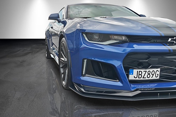 Chevrolet Camaro 10 of 21