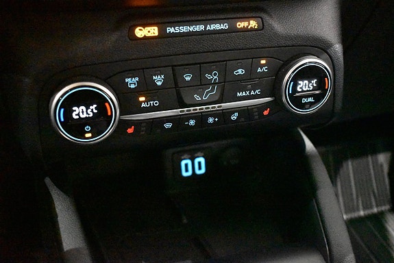 Ford Kuga 16 of 21