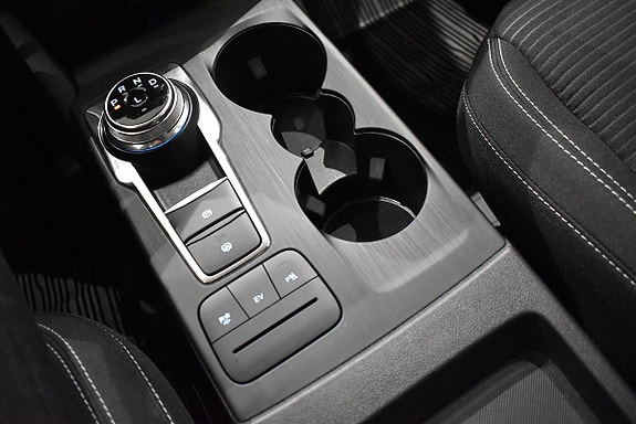 Ford Kuga 17 of 21