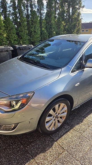 Opel Astra 4 of 5