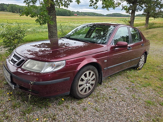 Saab 9-5 2 of 7