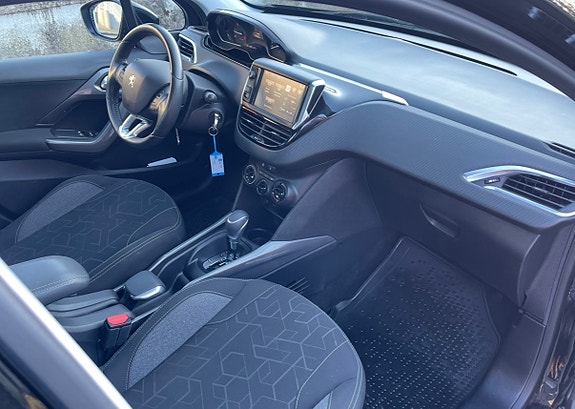 Peugeot 2008 5 of 5