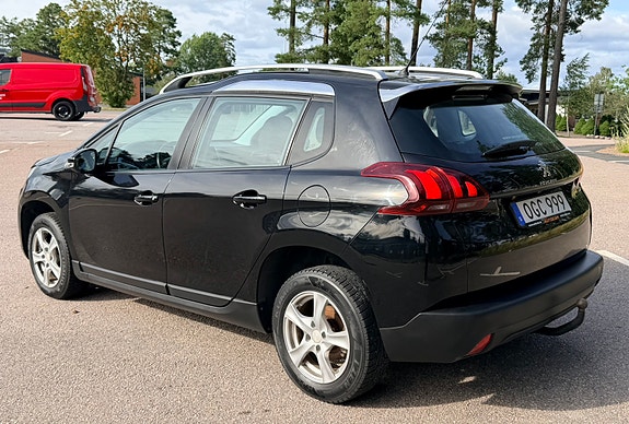 Peugeot 2008 3 of 5