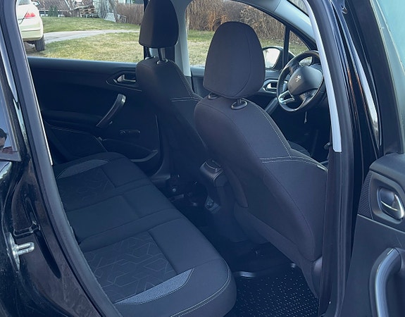 Peugeot 2008 5 of 5