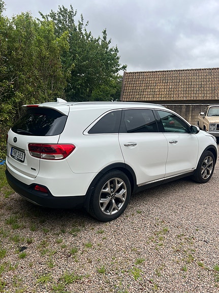 Kia Sorento 4 of 5