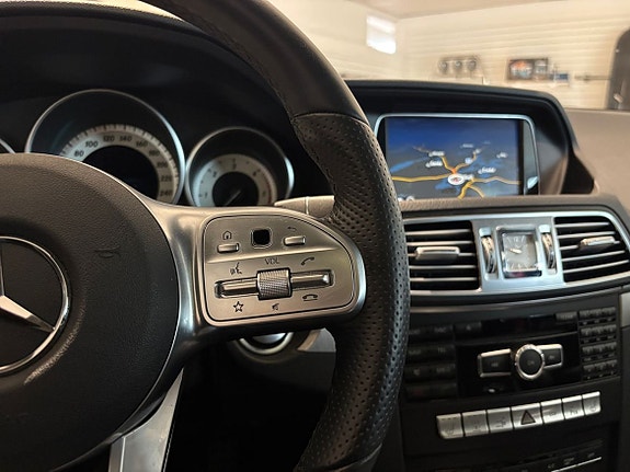 Mercedes-Benz E300 de 12 of 20