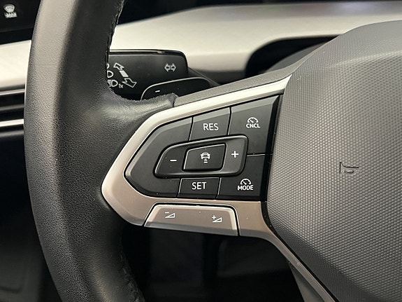Volkswagen Golf VIII 15 of 30