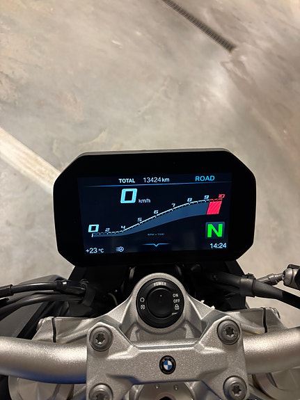 BMW F 900 R 5 of 5