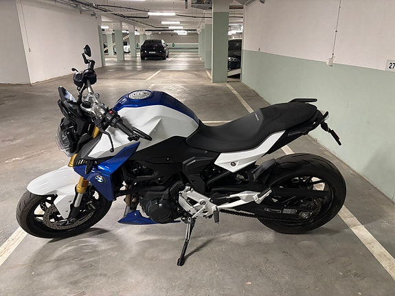 BMW F 900 R 4 of 5