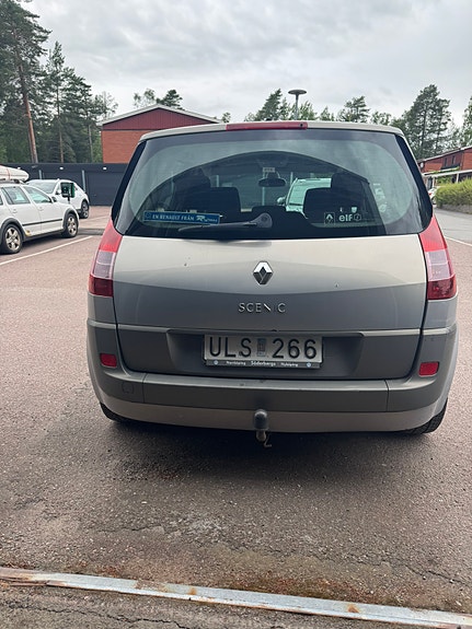 Renault Scenic II 3 of 6
