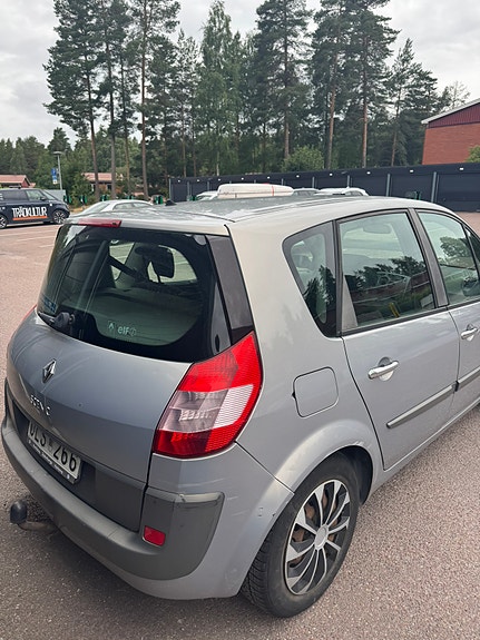Renault Scenic II 2 of 6