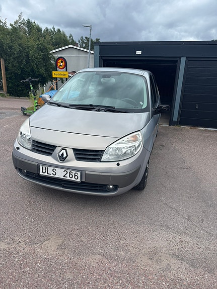 Renault Scenic II 4 of 6