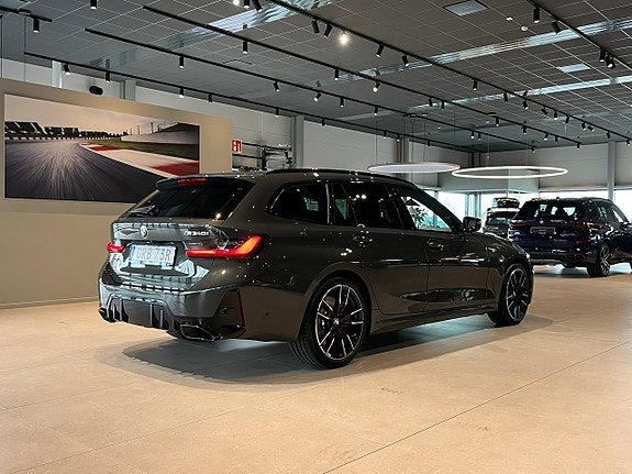 BMW M340i 4 of 5