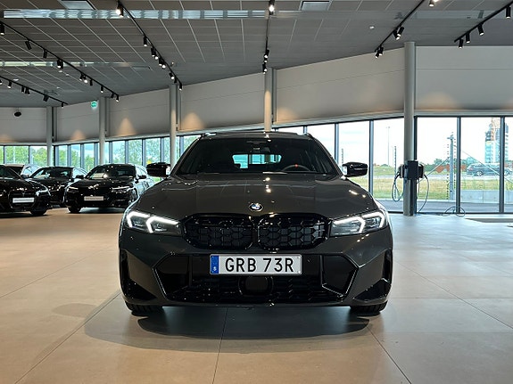 BMW M340i 2 of 5