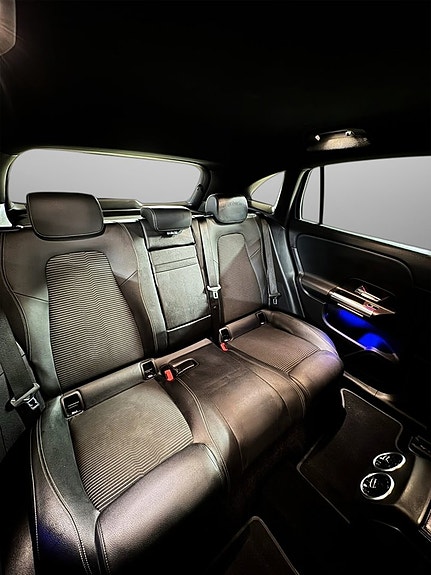 Mercedes-Benz EQA250 19 of 24