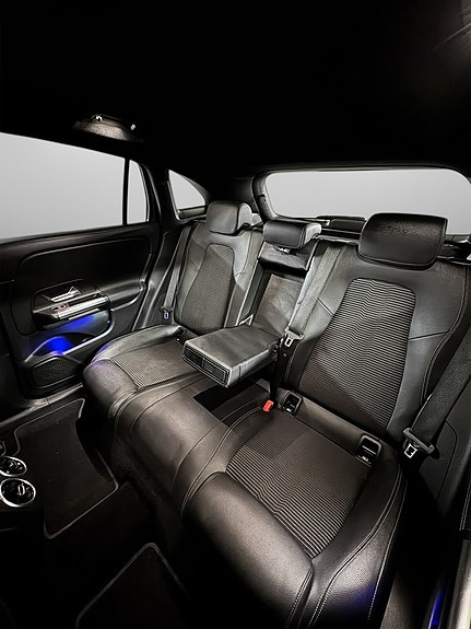 Mercedes-Benz EQA250 20 of 24