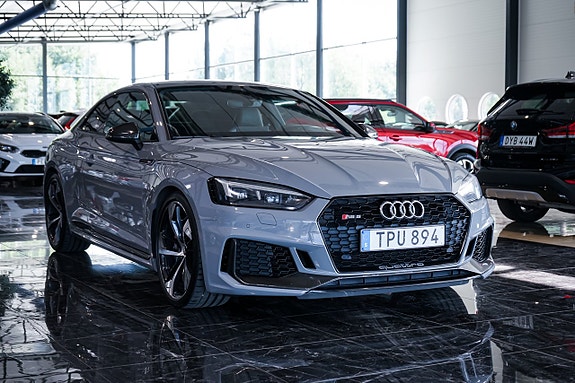 Audi RS5 3 of 5