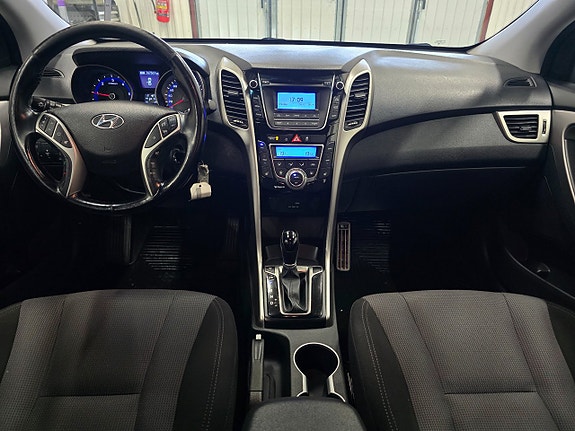 Hyundai i30 10 of 26