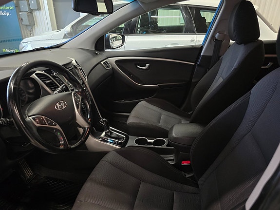 Hyundai i30 12 of 26