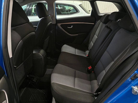 Hyundai i30 17 of 26