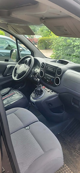 Peugeot Partner 3 of 4
